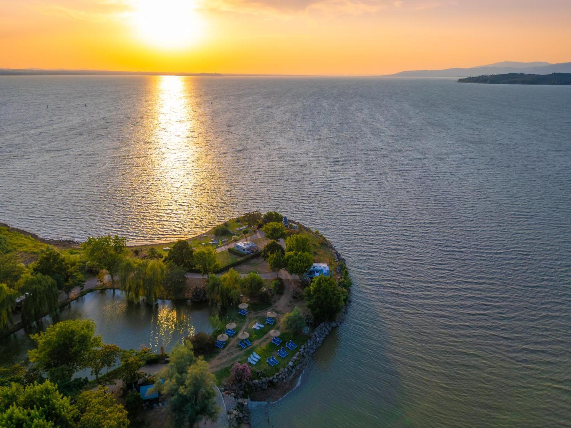 Trasimeno Glamping Resort Маджоне Экстерьер фото